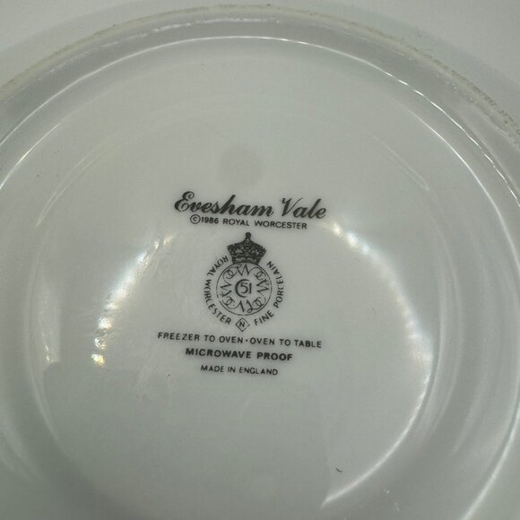 Royal Worcester Evesham Vale Cup & Saucer Set - Picture 6 of 6